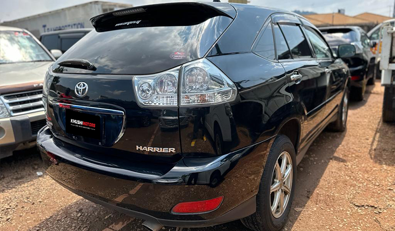 2011 Toyota Harrier image-16