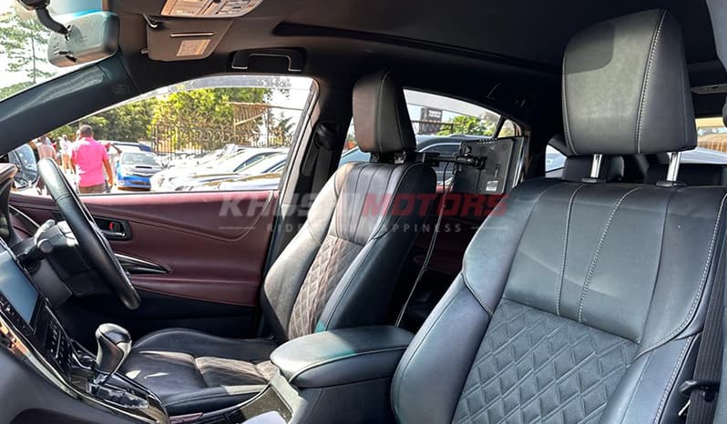 2015 Toyota Harrier image-5