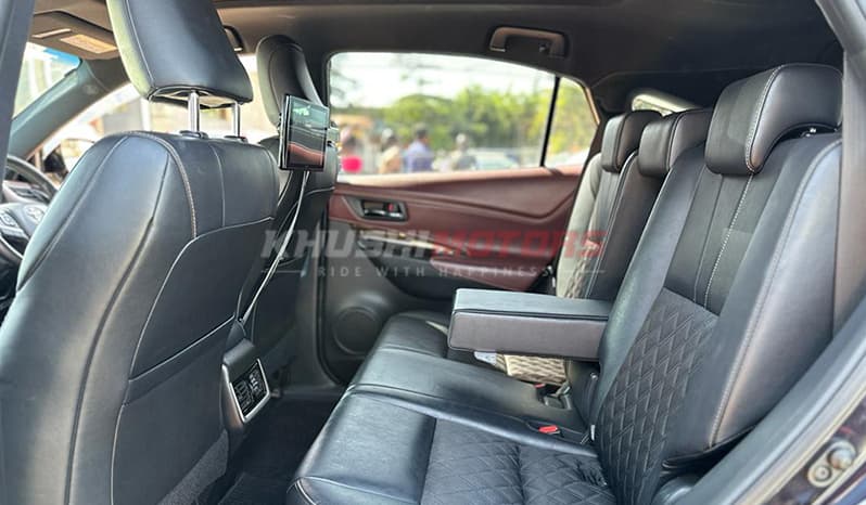 2015 Toyota Harrier image-6