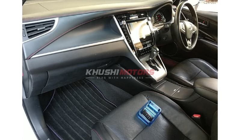 2017 Toyota Harrier image-3