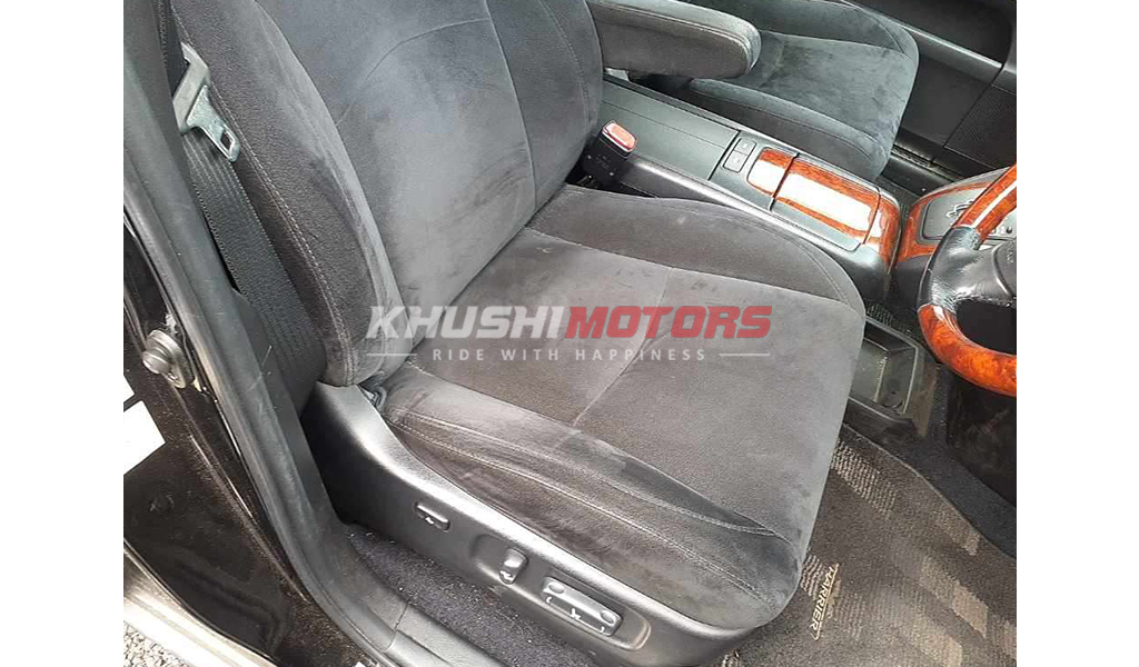 2012 Toyota Harrier image-2