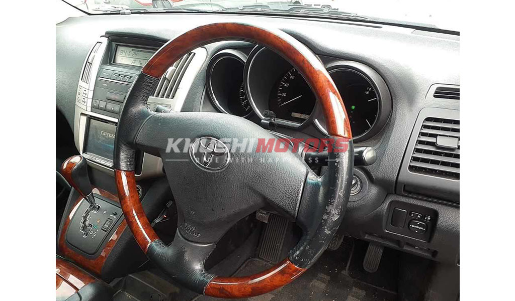 2012 Toyota Harrier image-8