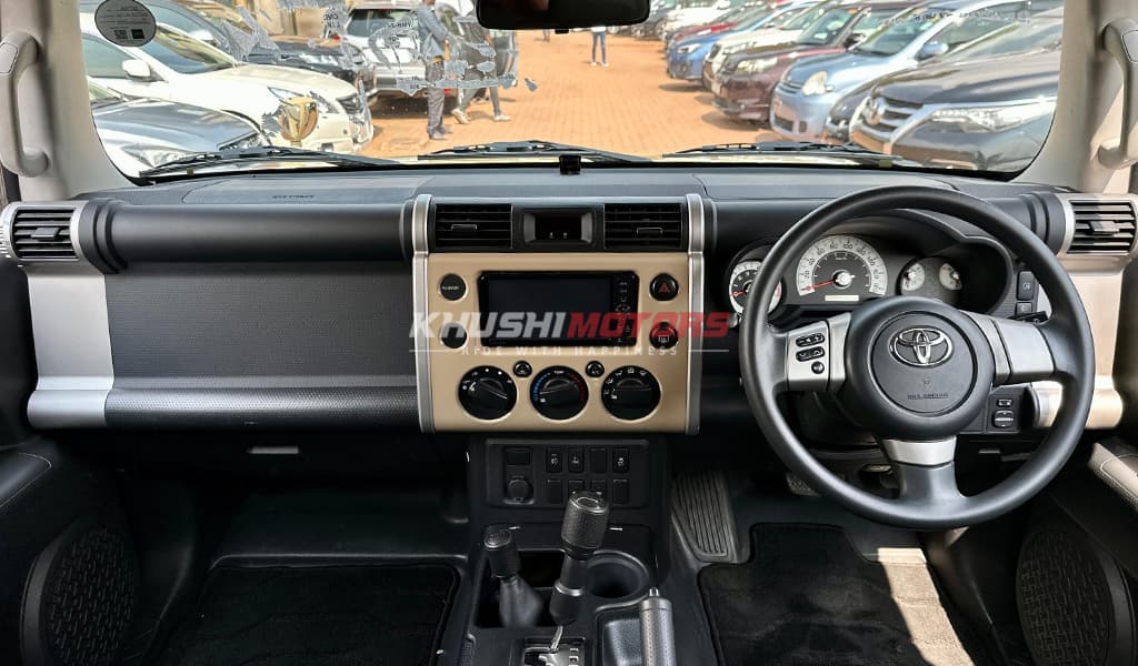 2011 Toyota Fj Cruiser image-6