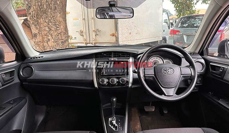2015 Toyota Corolla Fielder image-12