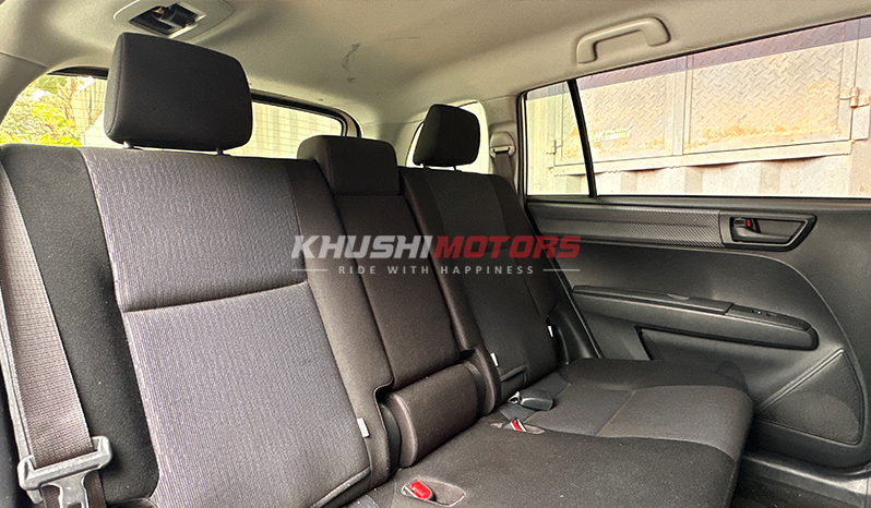 2015 Toyota Corolla Fielder image-15