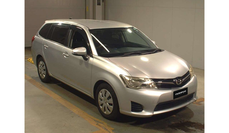 2012 Toyota Corolla Fielder image-1