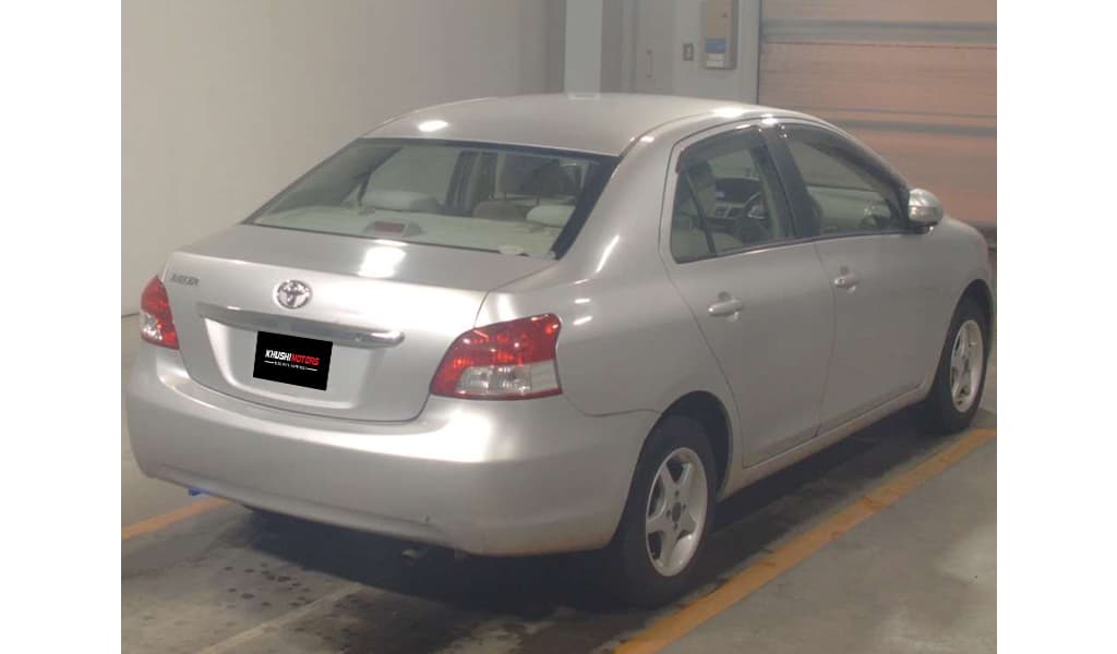 2012 Toyota Belta image-5