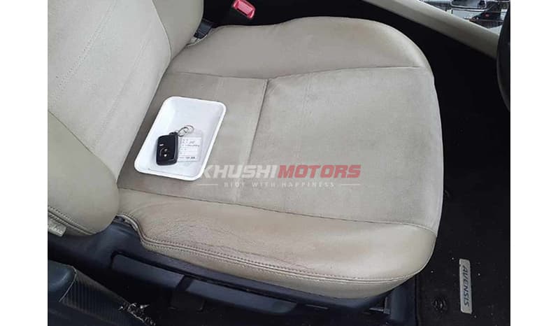 2017 Toyota Avensis image-5