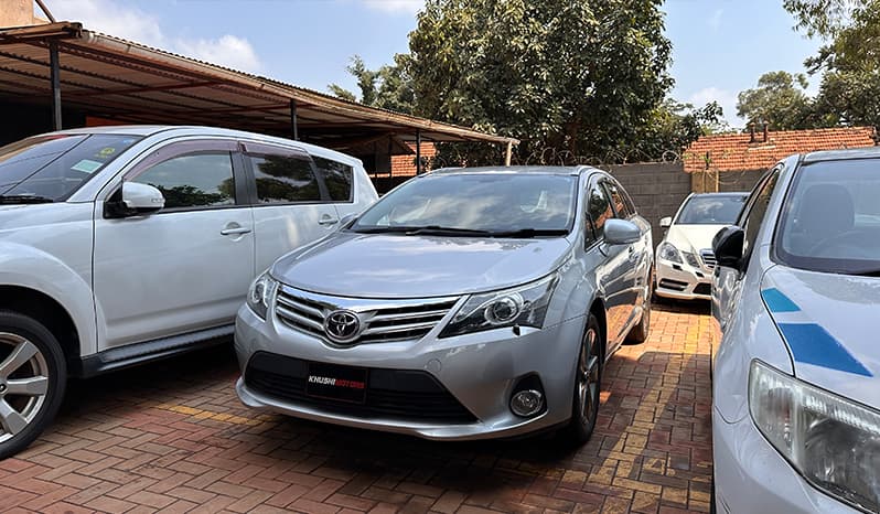 2017 Toyota Avensis image-14