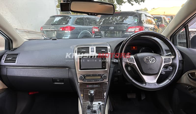 2017 Toyota Avensis image-17