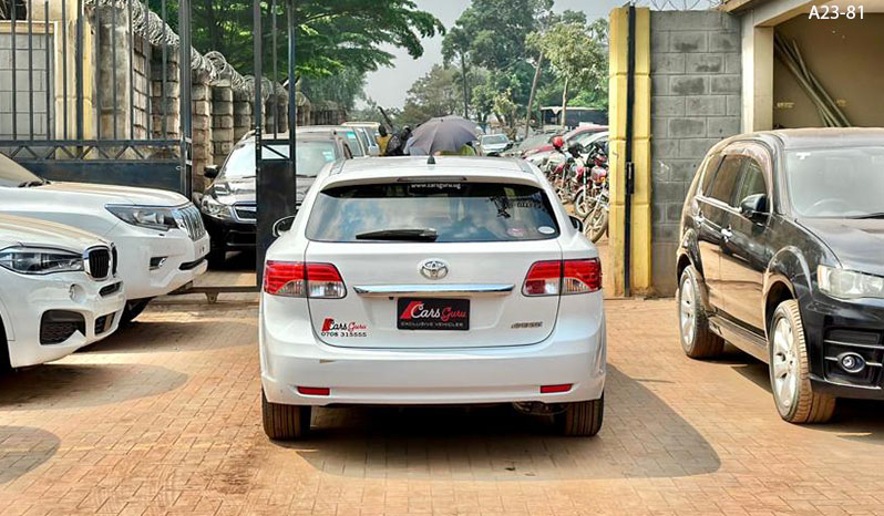 2015 Toyota Avensis image-4