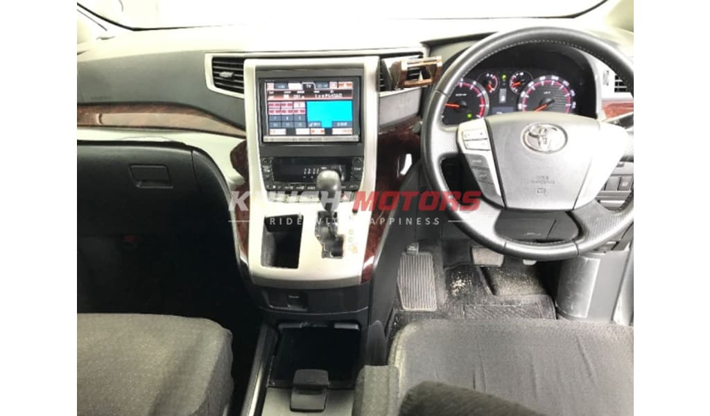 2012 Toyota Alphard image-2