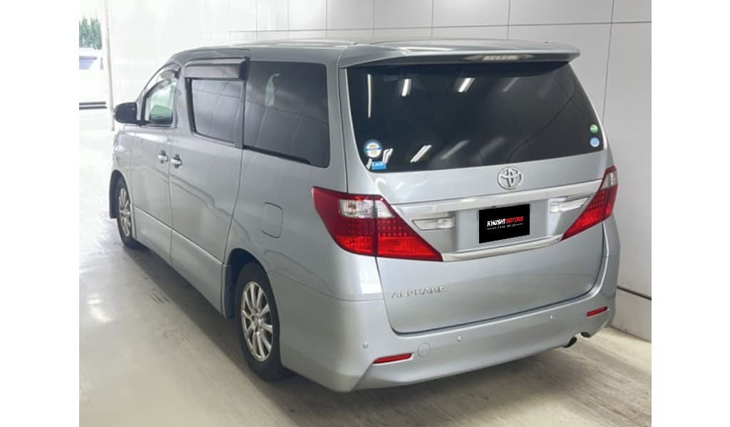 2012 Toyota Alphard image-4