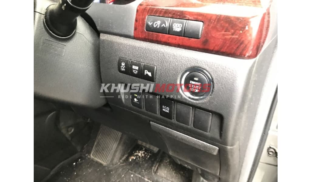 2012 Toyota Alphard image-5