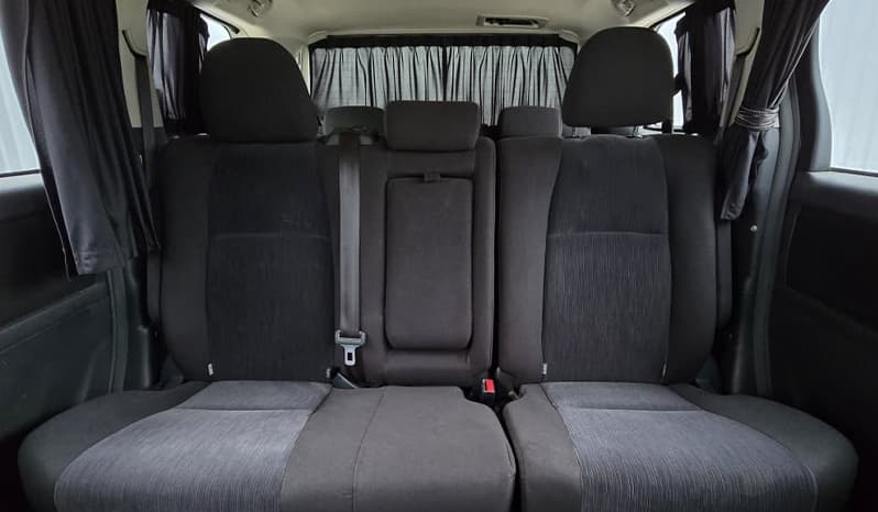 2012 Toyota Alphard image-11