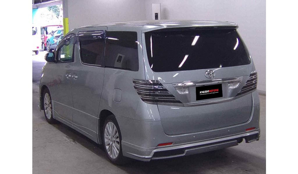 2010 Toyota Alphard image-4