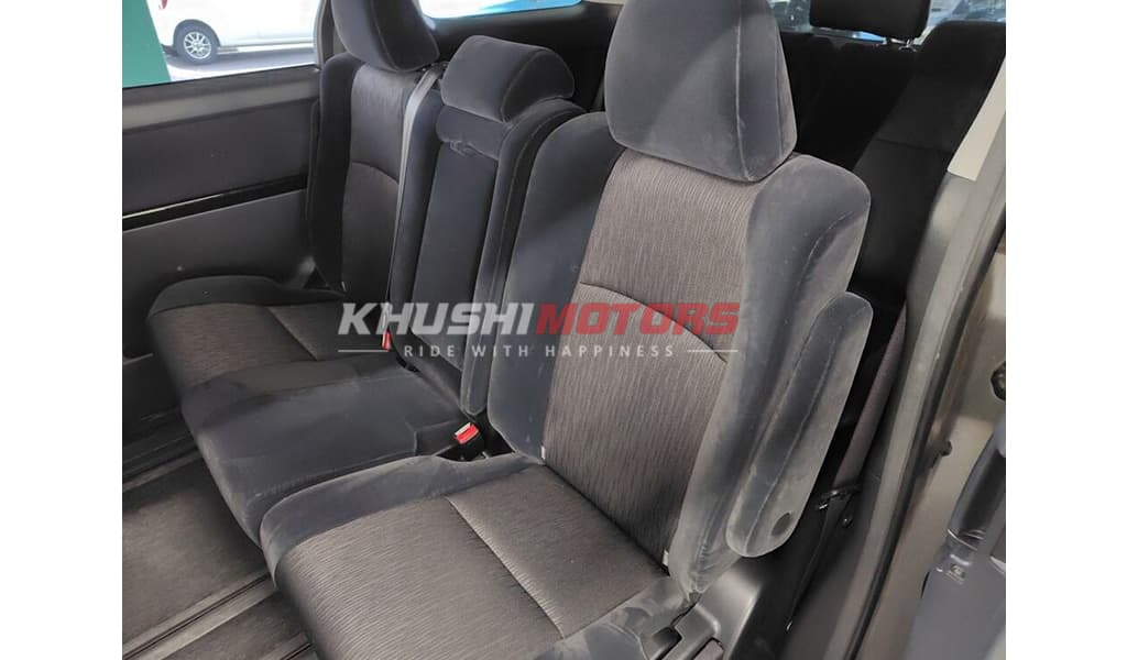 2010 Toyota Alphard image-7