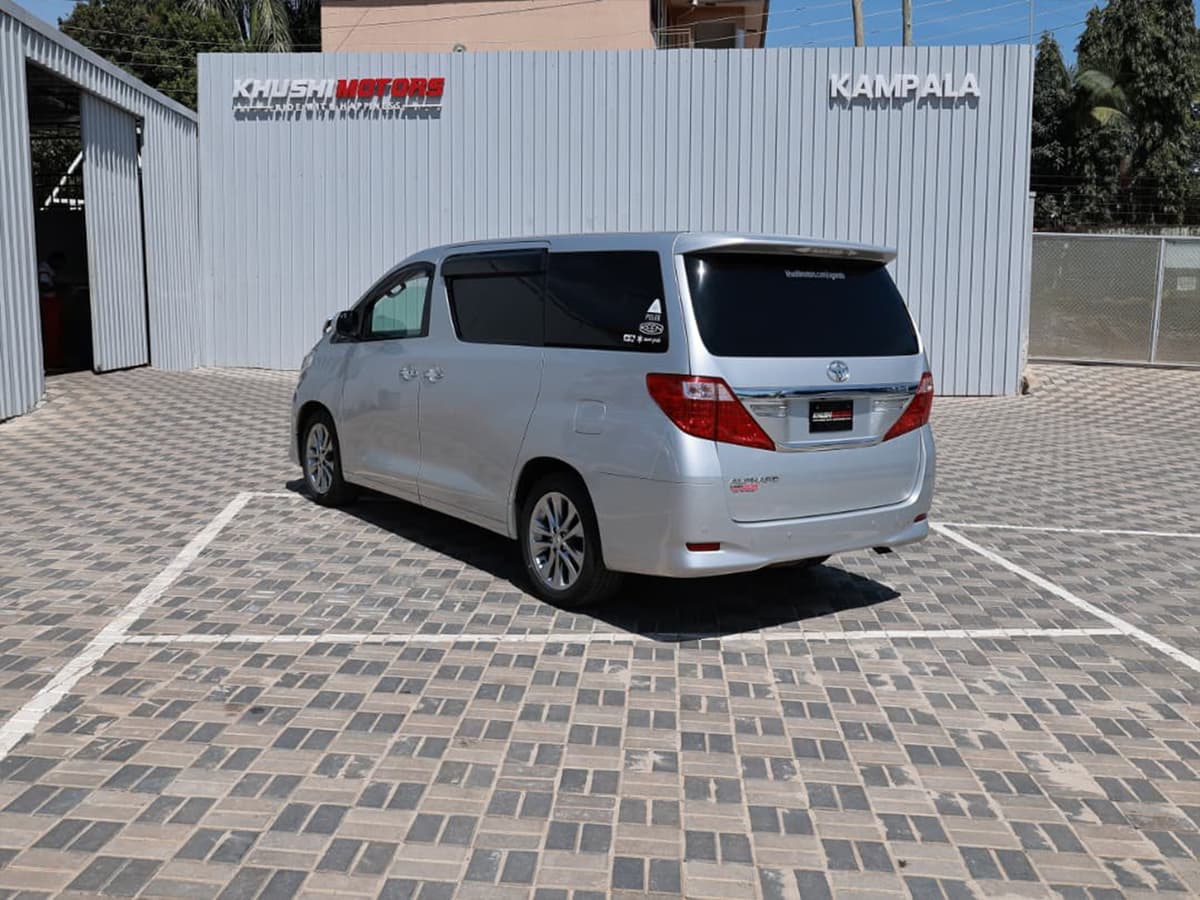 2012 Toyota Alphard 240X image-16