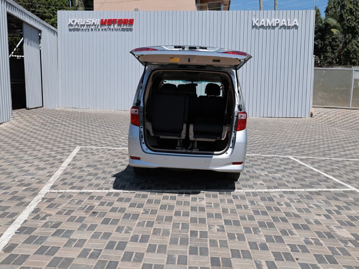 2012 Toyota Alphard 240X image-18
