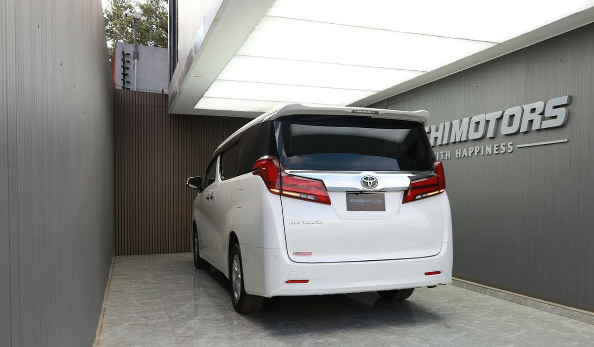2018 Toyota Alphard X image-22