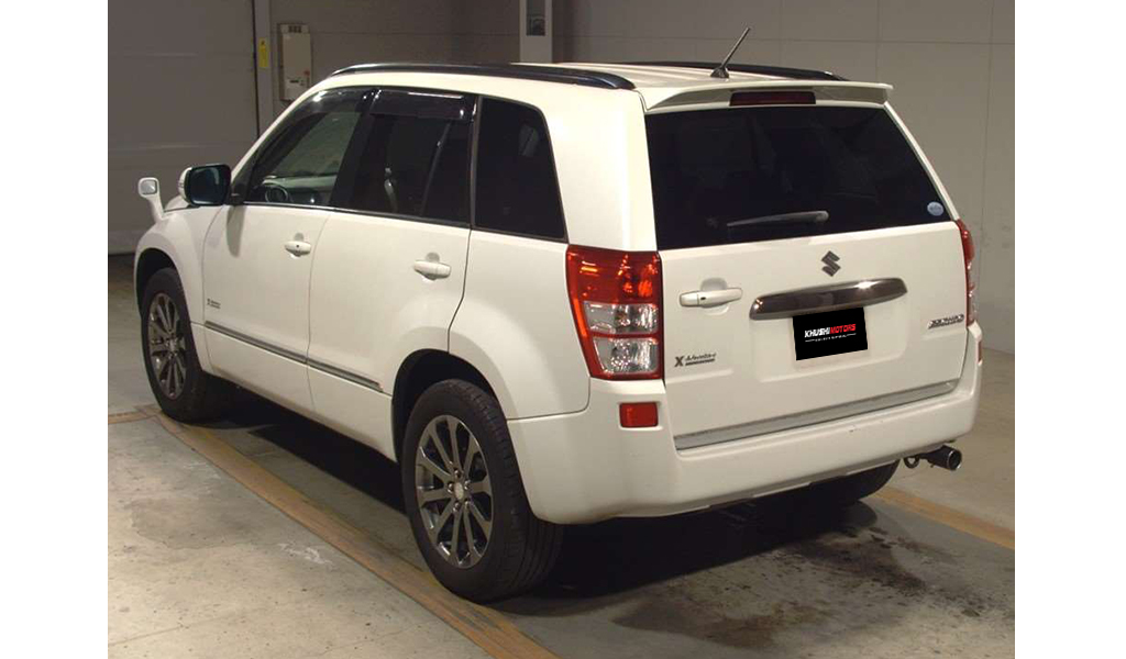 2012 Suzuki Escudo image-2