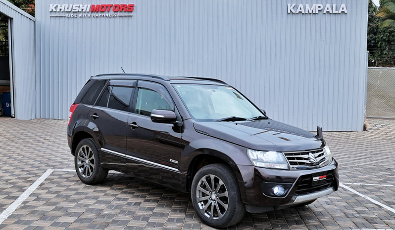 2012 Suzuki Escudo image-1