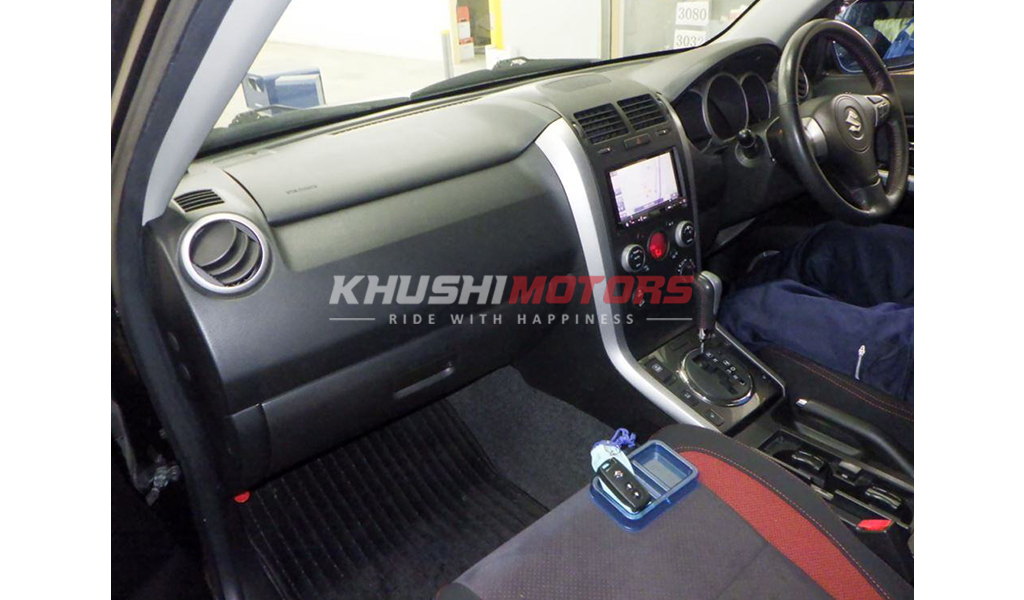 2012 Suzuki Escudo image-6