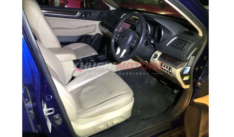 2015 Subaru Outback image-8