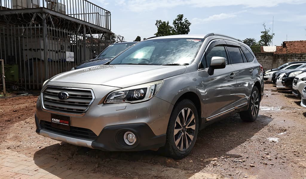 2012 Subaru Outback image-3