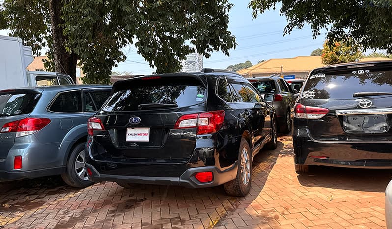 2015 Subaru Outback Base Grade image-12