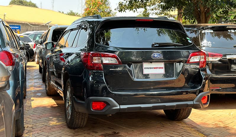 2015 Subaru Outback Base Grade image-16