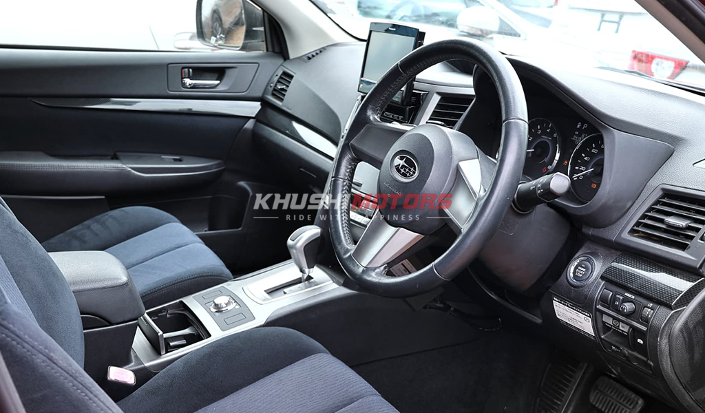 2009 Subaru Legacy image-12