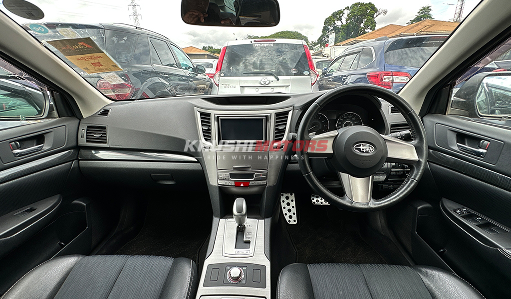 2009 Subaru Legacy image-7
