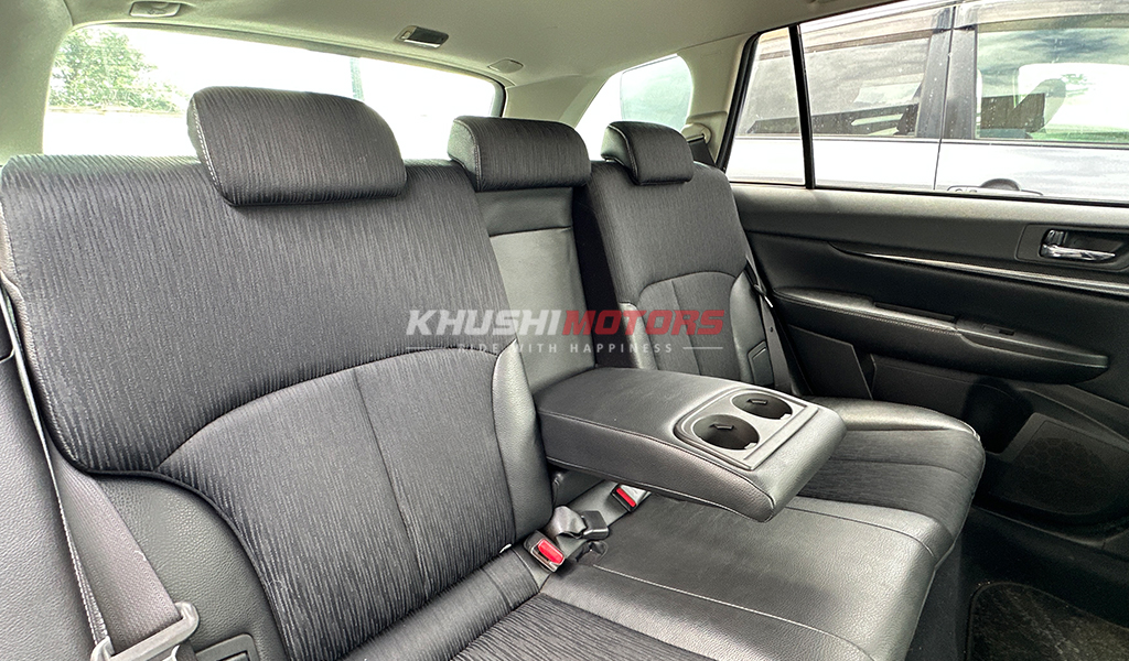 2009 Subaru Legacy image-8