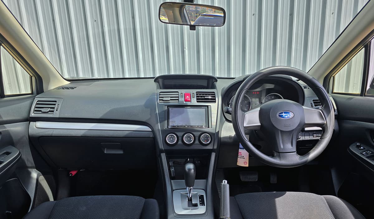 2014 Subaru Impreza image-8