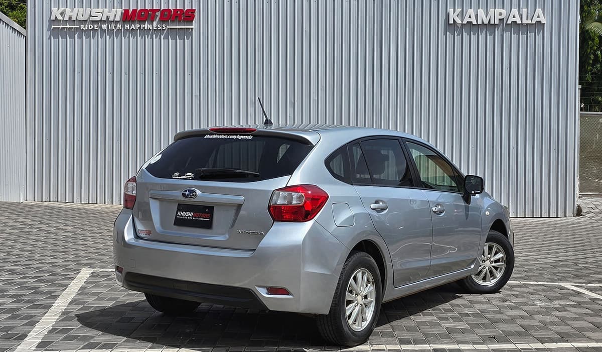2014 Subaru Impreza image-9