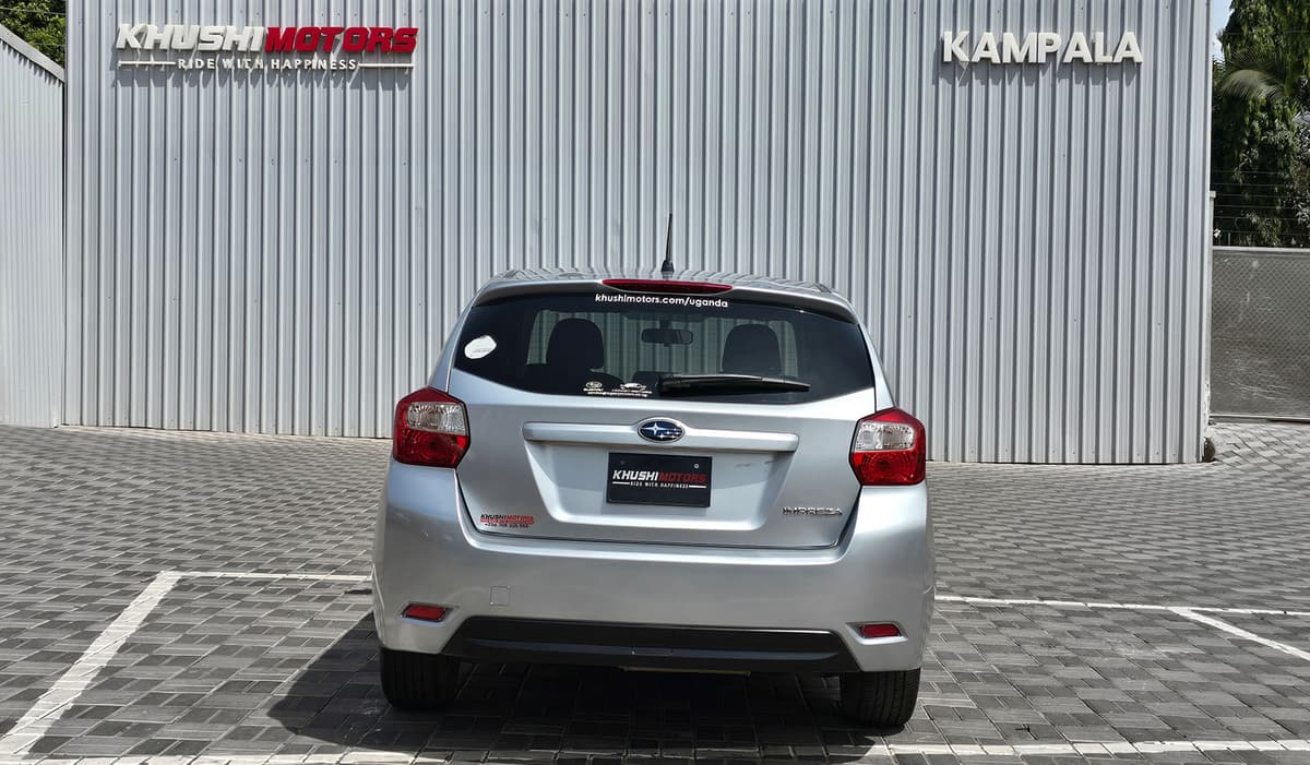 2014 Subaru Impreza image-10