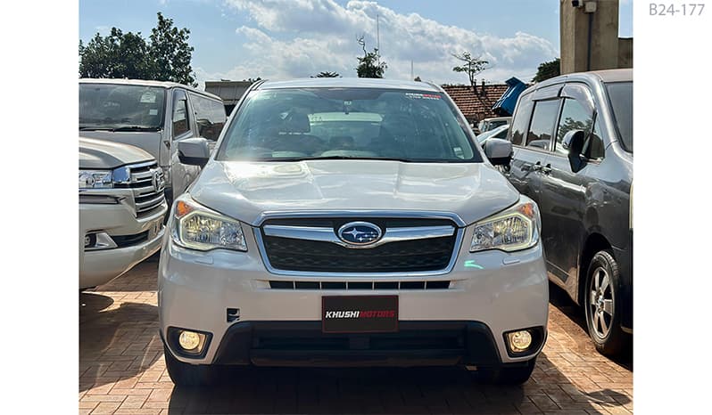 2015 Subaru Forester image-1