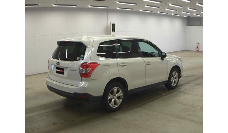 2015 Subaru Forester image-4