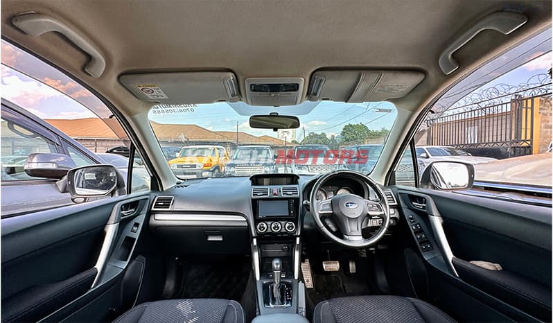 2015 Subaru Forester image-12