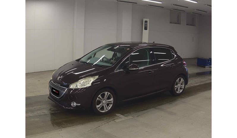 2012 Peugeot 208 image-4