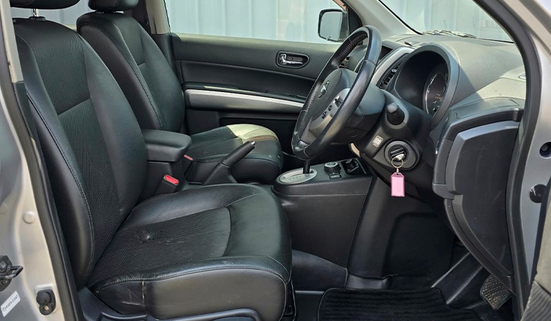 2010 Nissan X Trial image-25