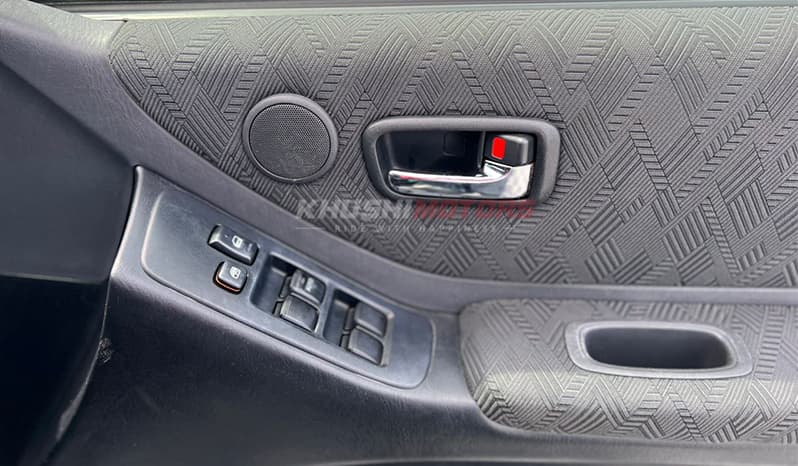 2001 Toyota Kluger image-7