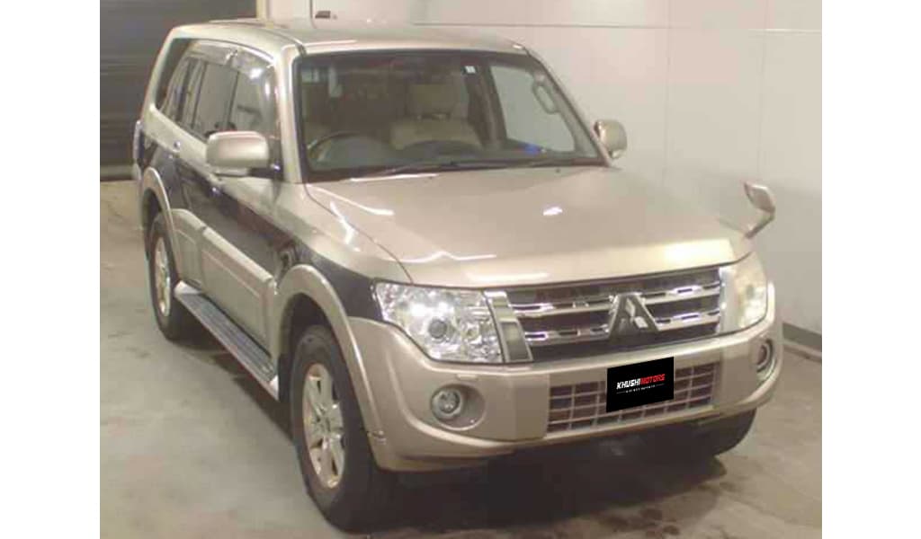 2012 Mitsubishi Pajero Exceed image-2