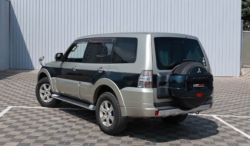 2012 Mitsubishi Pajero Exceed image-19
