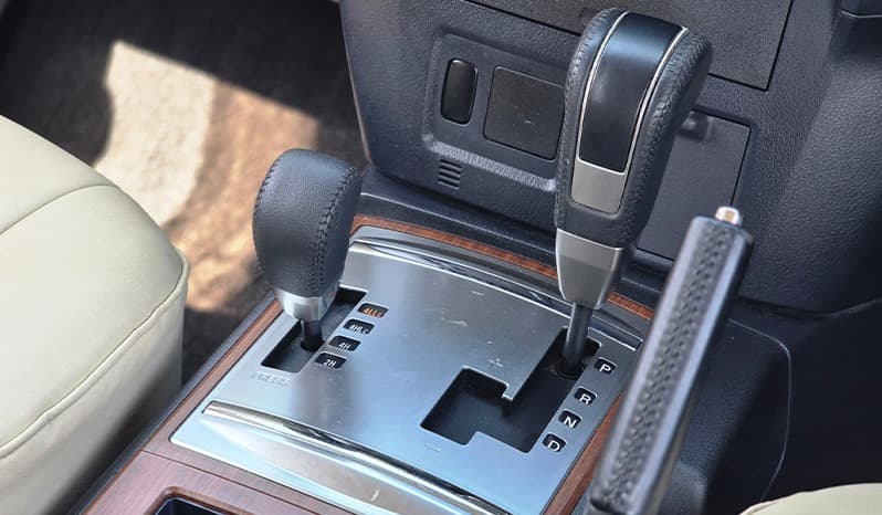 2012 Mitsubishi Pajero Exceed image-25