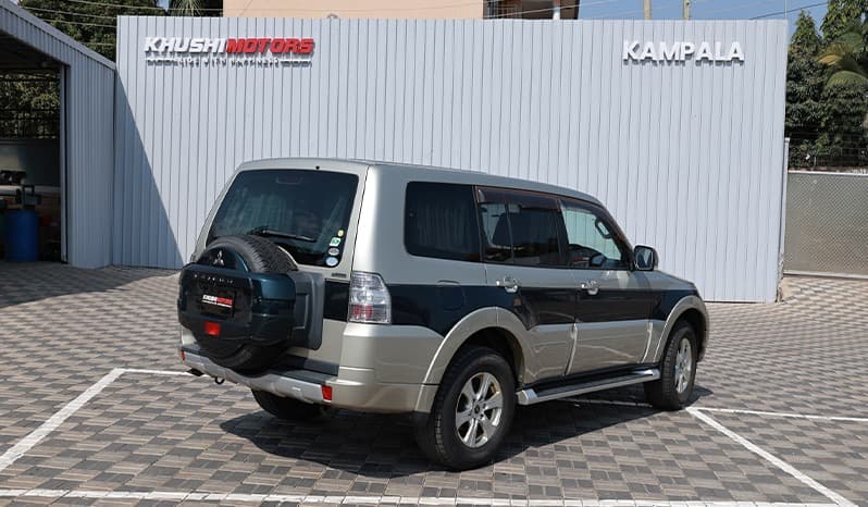 2012 Mitsubishi Pajero Exceed image-33