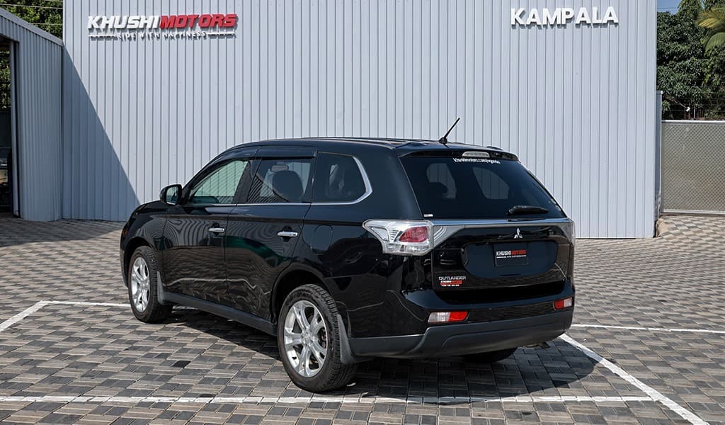 2012 Mitsubishi Outlander image-14