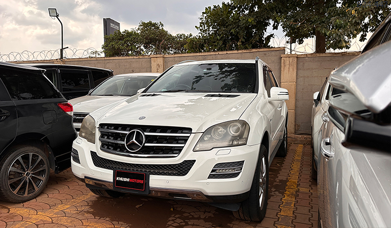2011 Mercedes-Benz ML-Class ML350 image-8