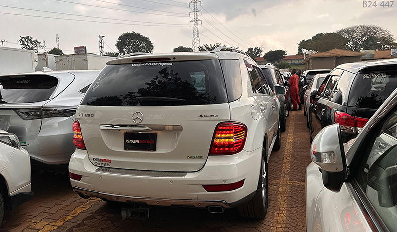2011 Mercedes-Benz ML-Class ML350 image-11